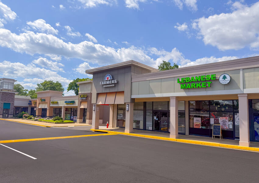 Brookfield Plaza